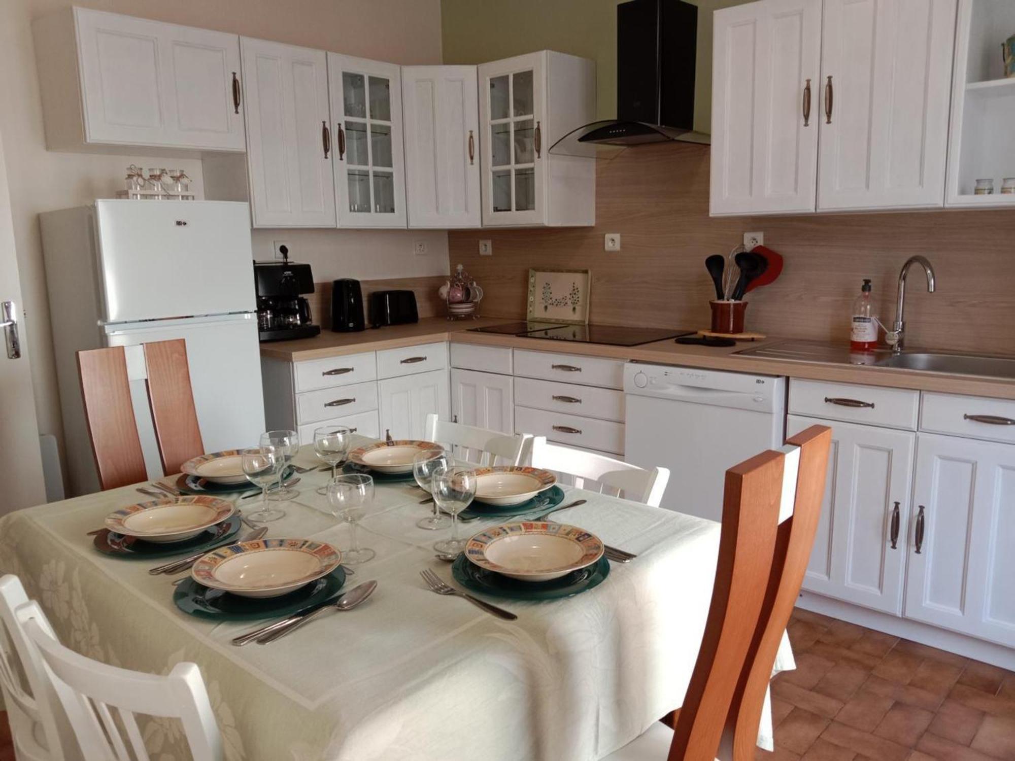 Maison Renovee Proche Vichy : 3 Chambres, Cour Fermee, Tout Inclus, Ideal Curistes Et Activites Naturelles - Fr-1-489-481 Bellerive-sur-Allier Exteriör bild