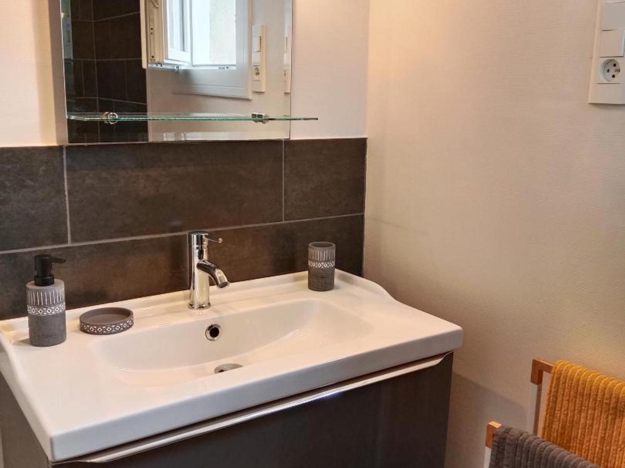 Maison Renovee Proche Vichy : 3 Chambres, Cour Fermee, Tout Inclus, Ideal Curistes Et Activites Naturelles - Fr-1-489-481 Bellerive-sur-Allier Exteriör bild
